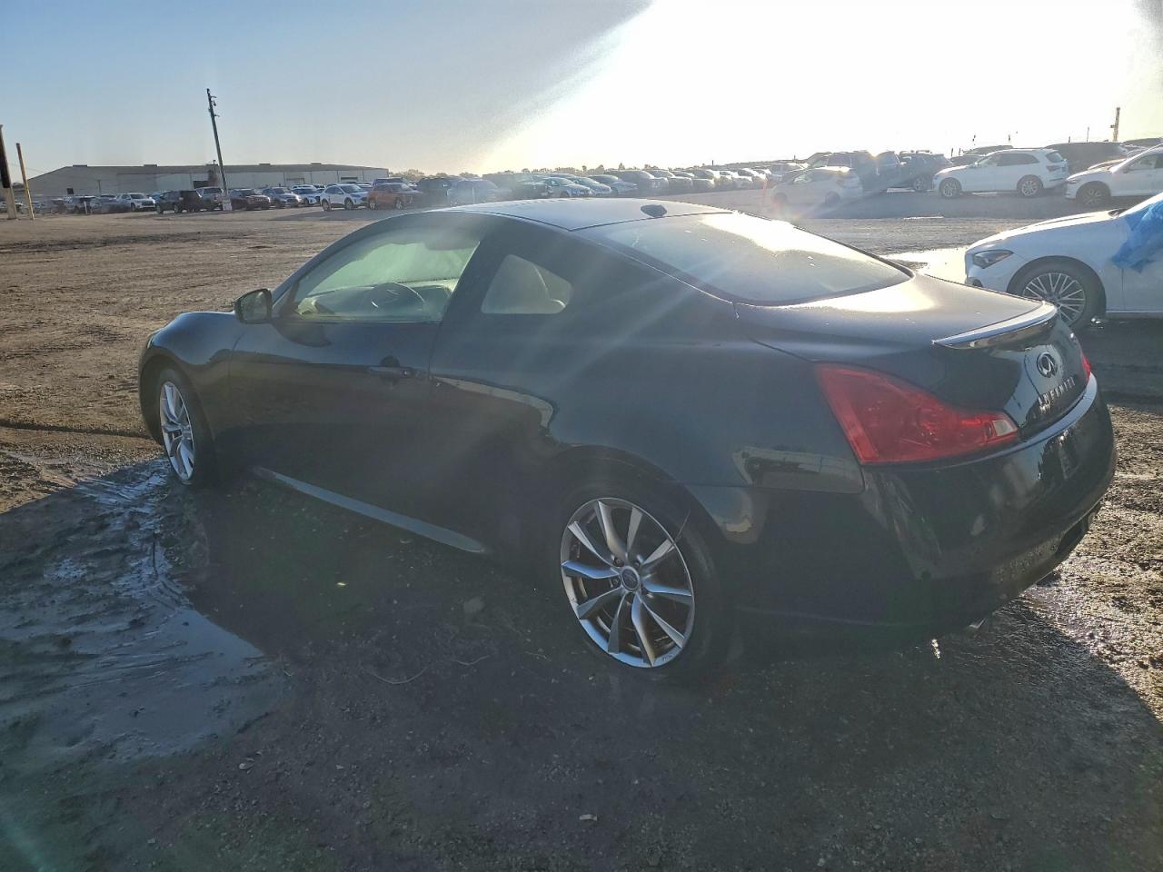 2013 INFINITI G37