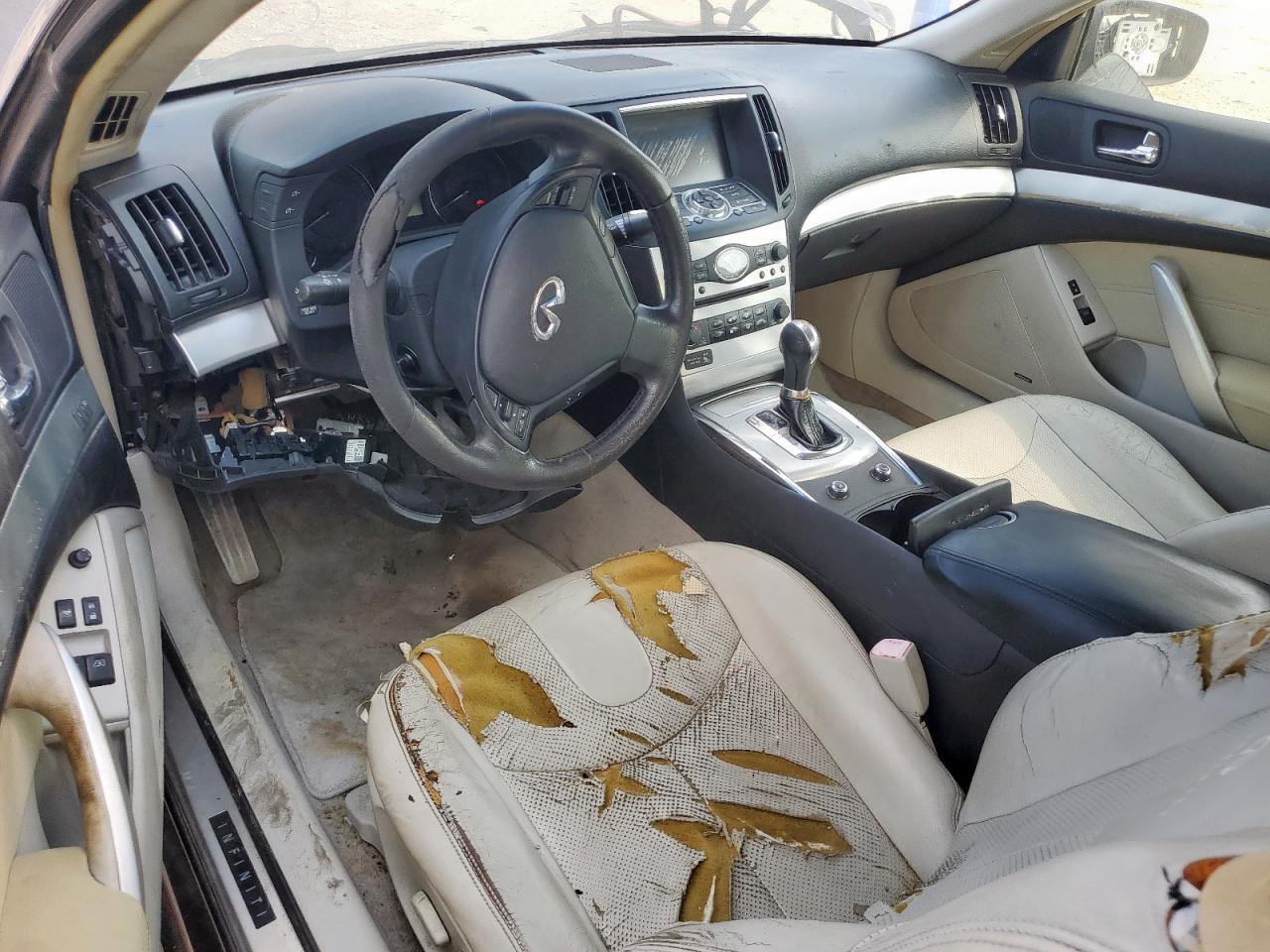 2013 INFINITI G37