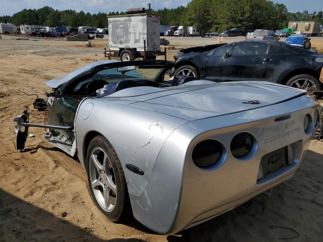 2001 CHEVROLET CORVETTE