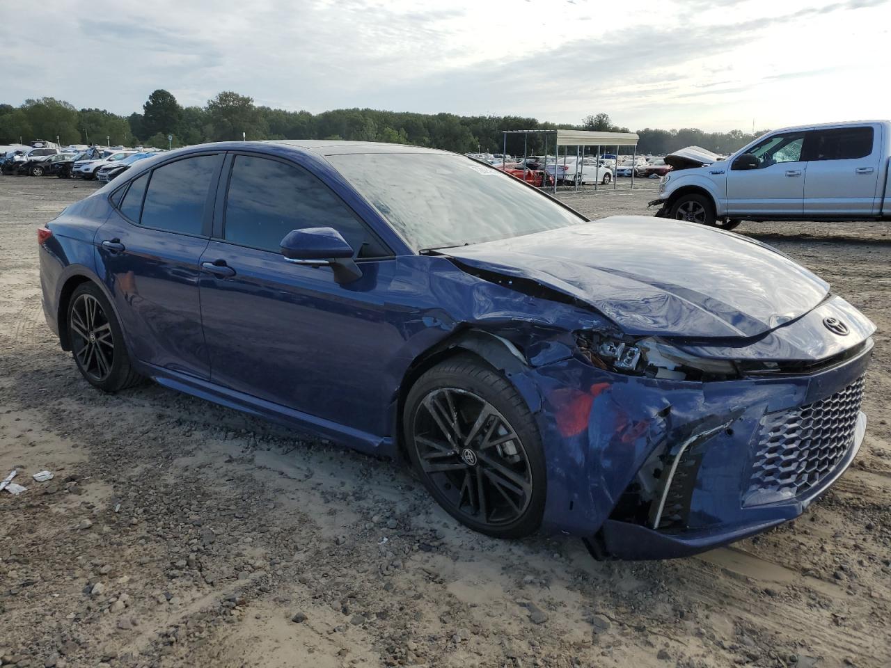 2025 TOYOTA CAMRY