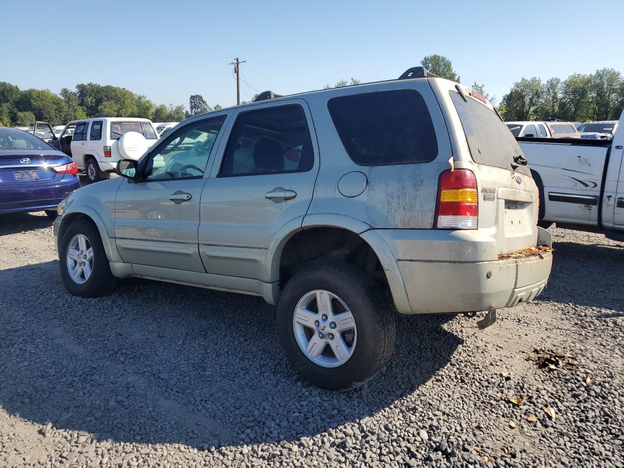 2005 FORD ESCAPE