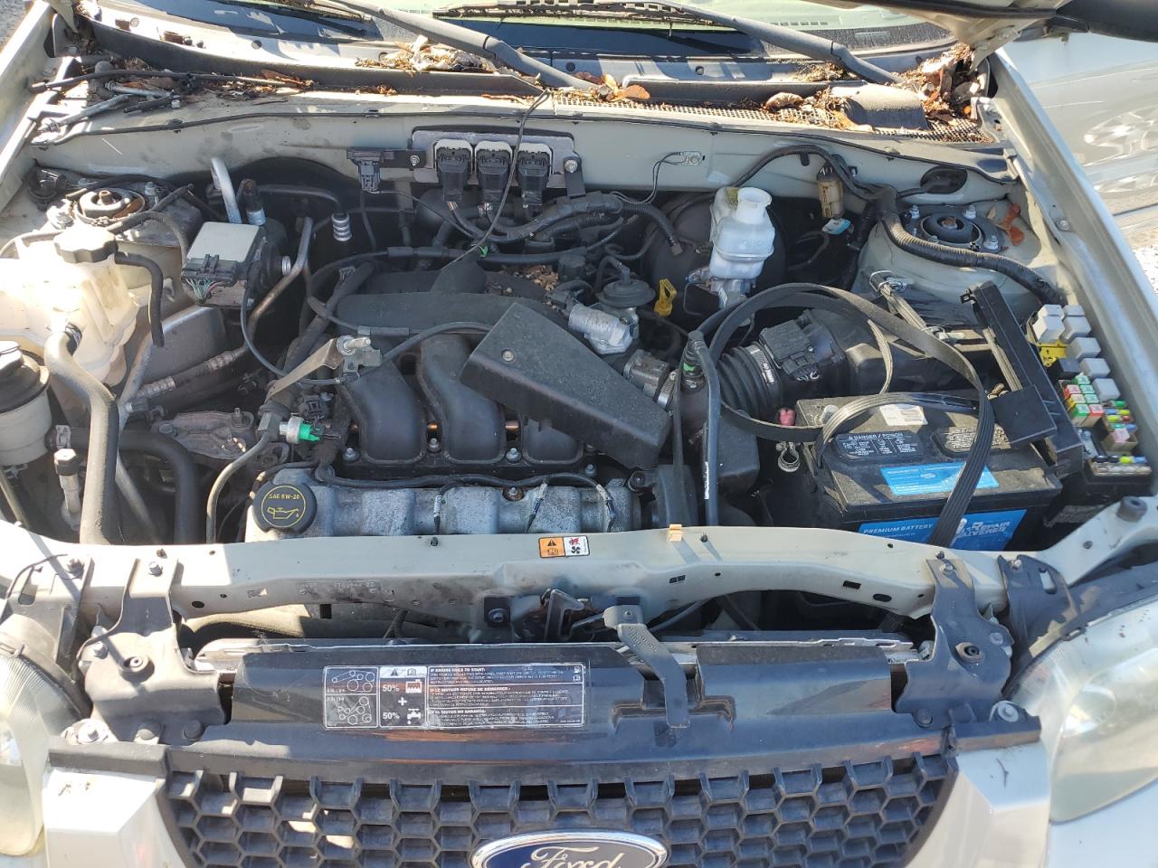 2005 FORD ESCAPE
