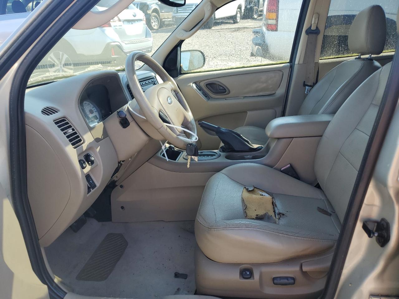 2005 FORD ESCAPE