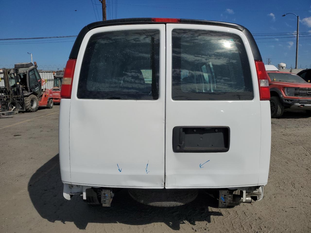 2015 CHEVROLET EXPRESS