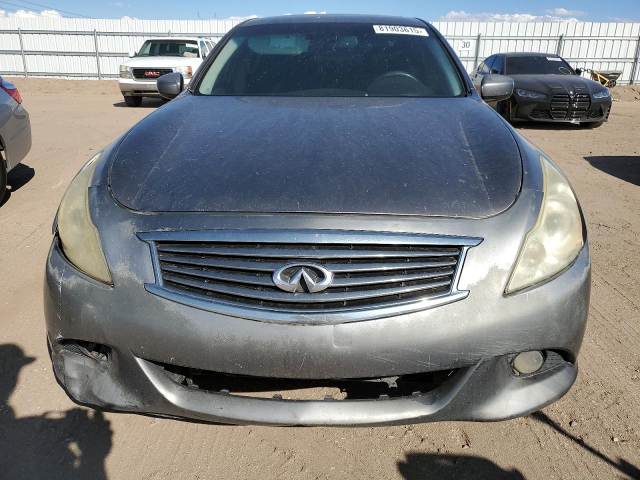 2011 INFINITI G37