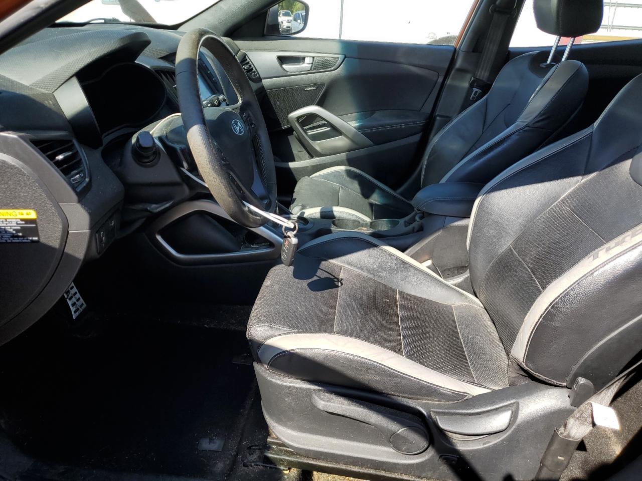 2016 HYUNDAI VELOSTER