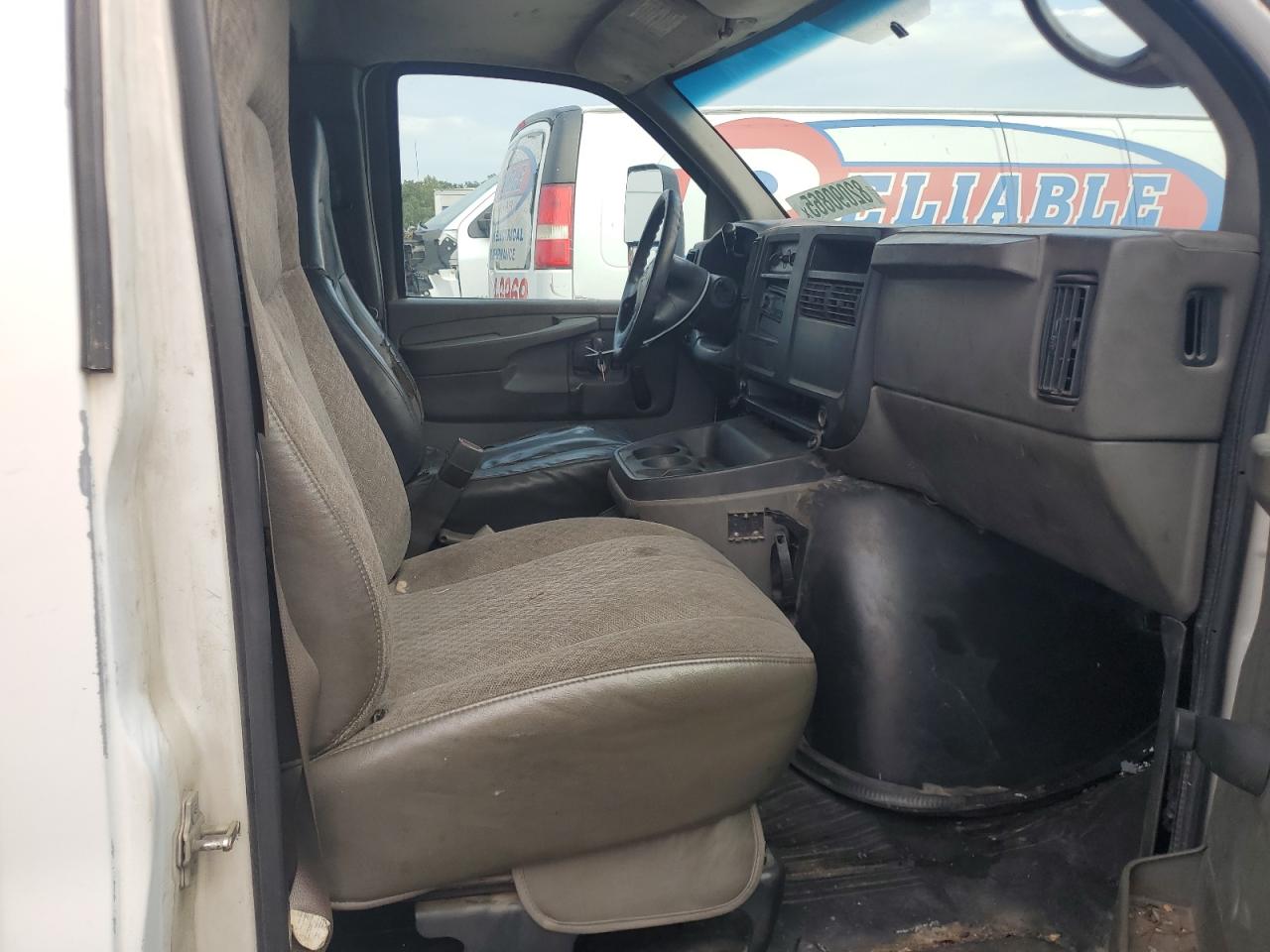 2006 CHEV EXPRESS
