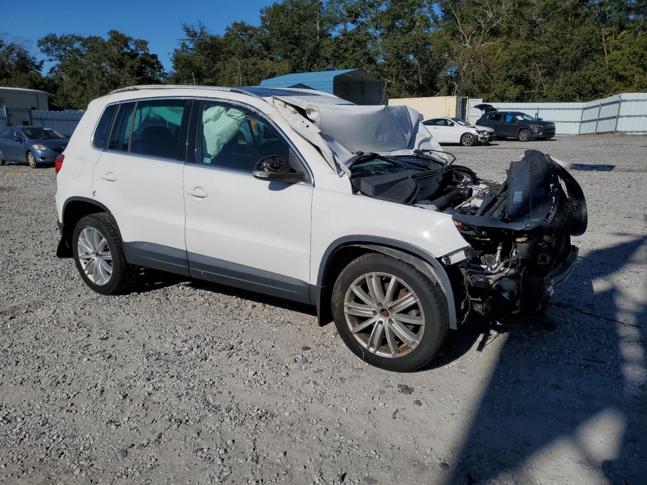 2009 VOLKSWAGEN TIGUAN