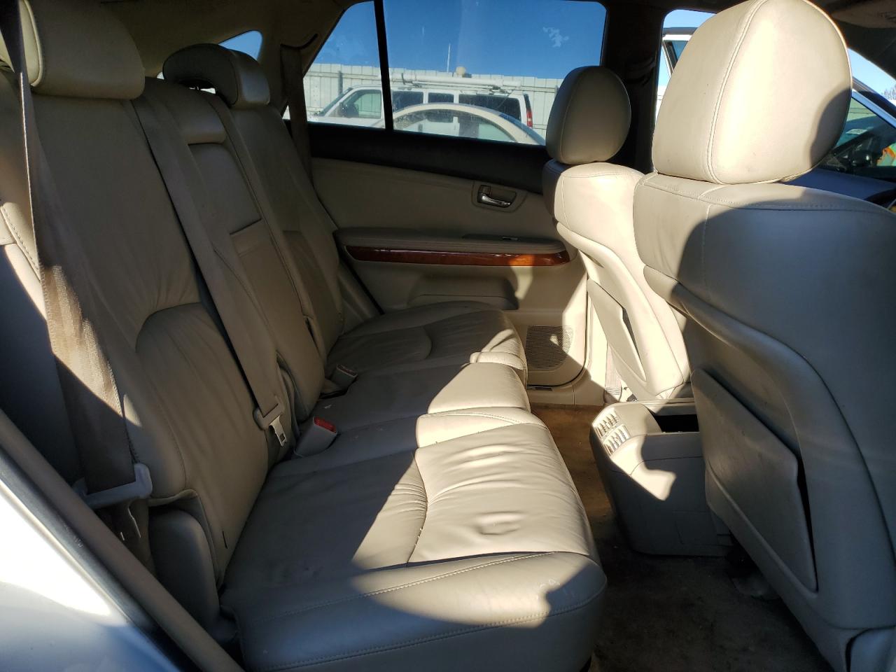 2004 LEXUS RX330