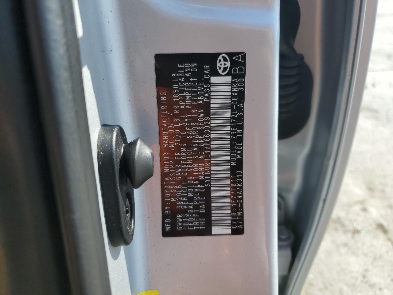 2017 TOYOTA COROLLA