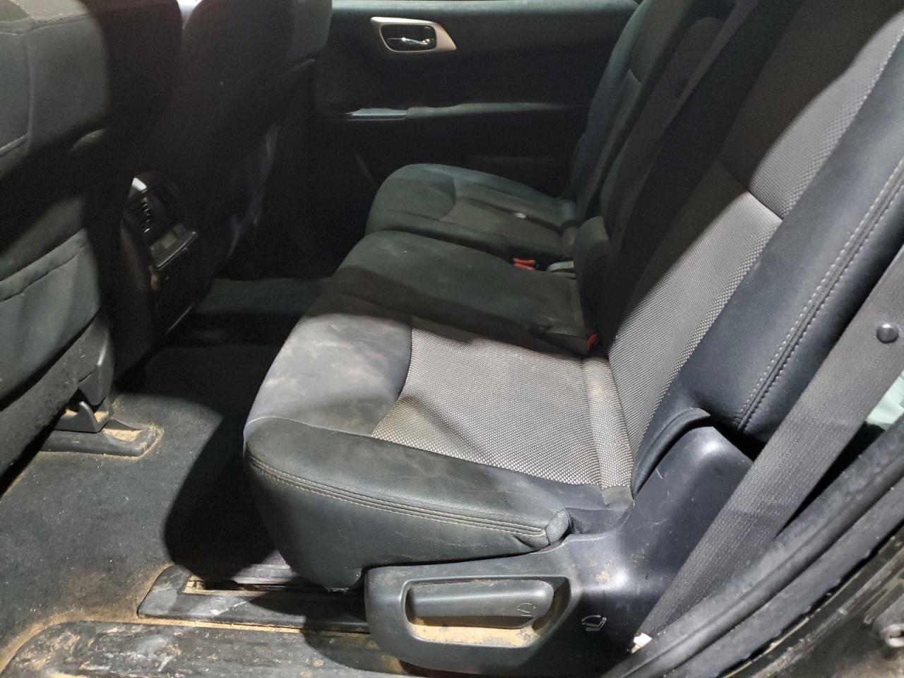 2017 NISSAN PATHFINDER