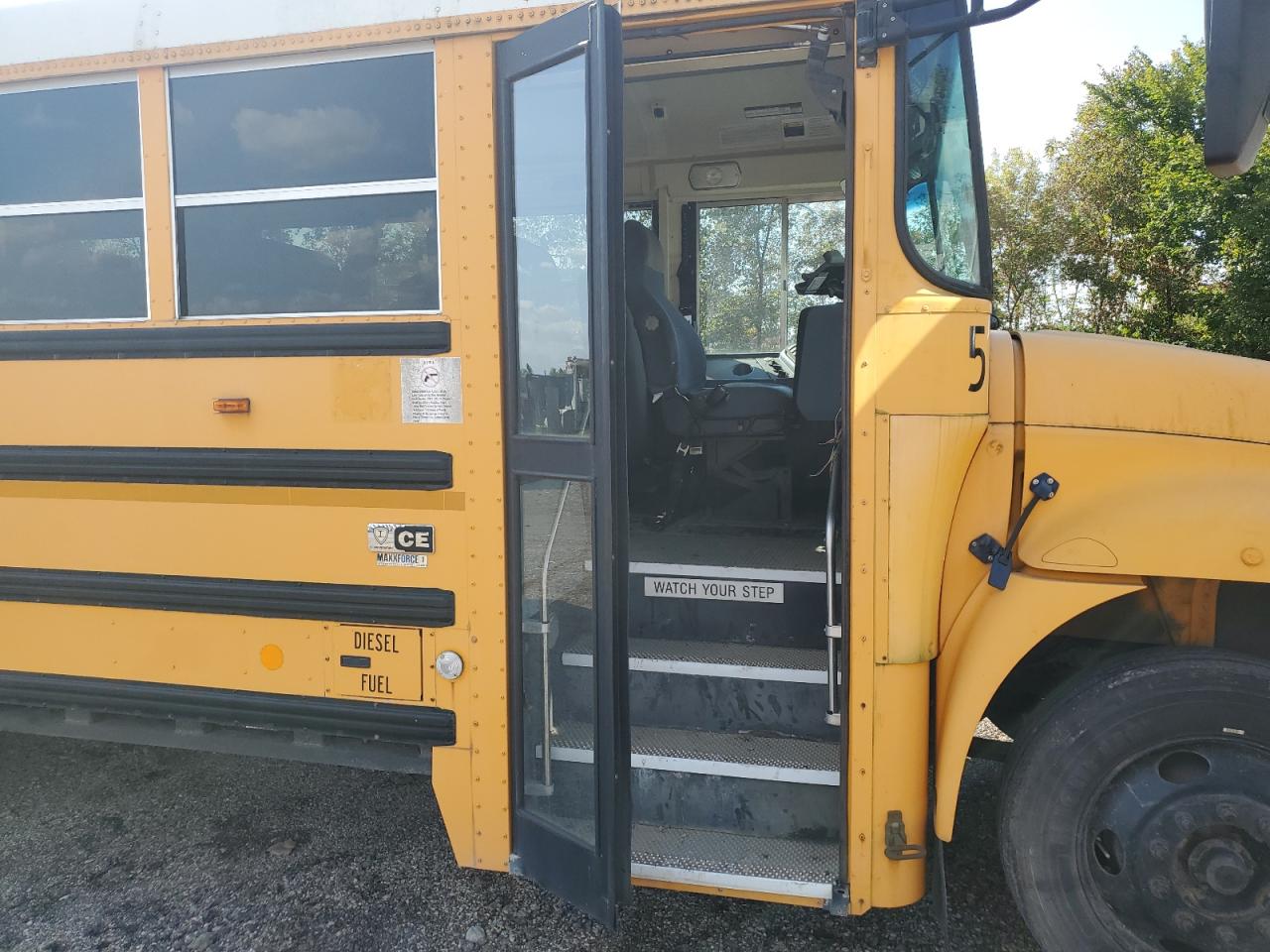 2011 IC CORPORATION CE SERIES