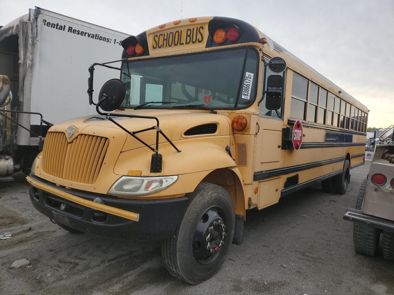 2007 IC CORPORATION CE SERIES