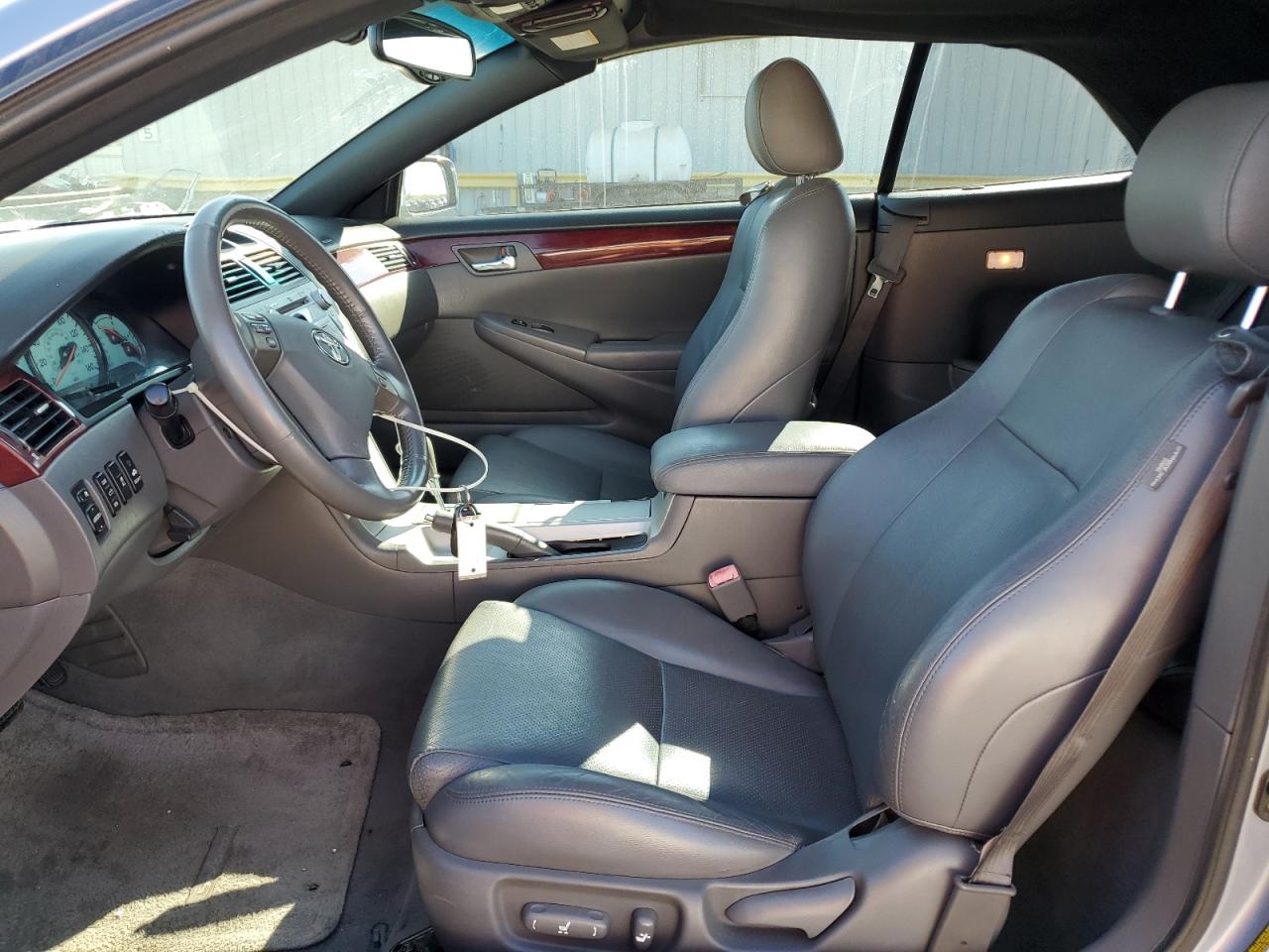2005 TOYOTA CAMRY SOLA