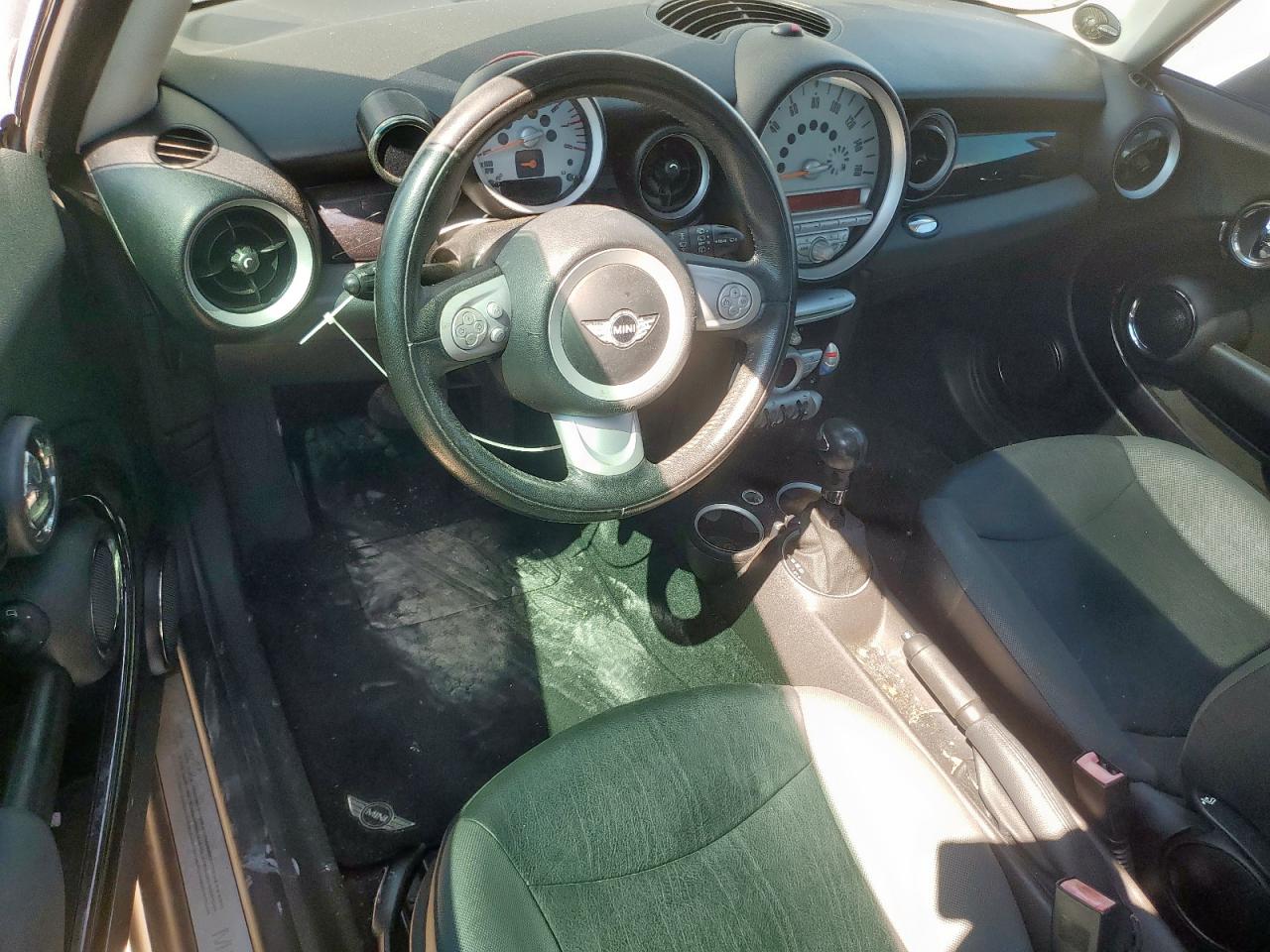 2010 MINI COOPER