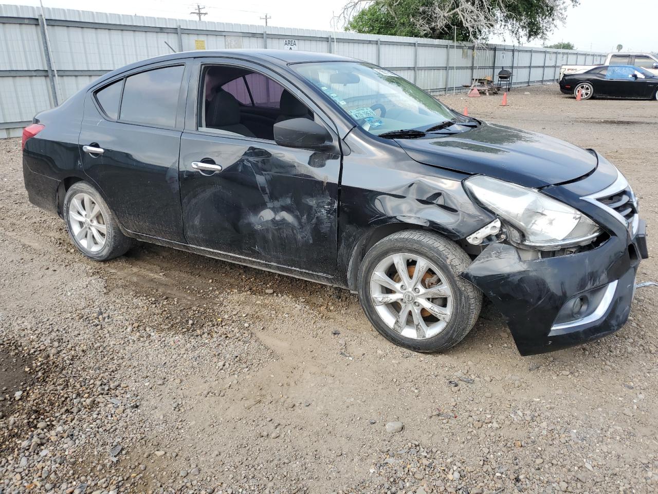 2016 NISSAN VERSA