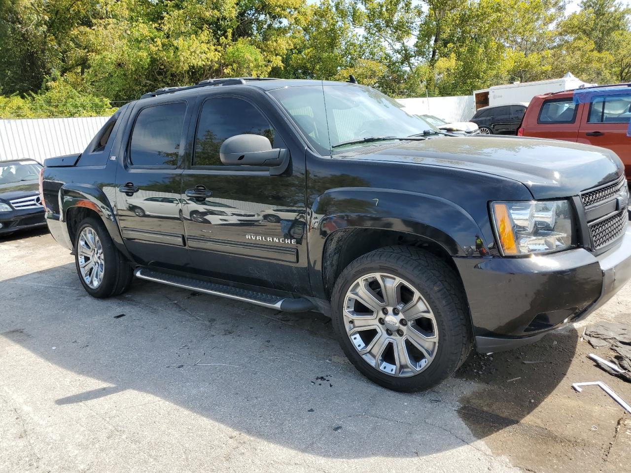 2011 CHEVROLET AVALANCHE