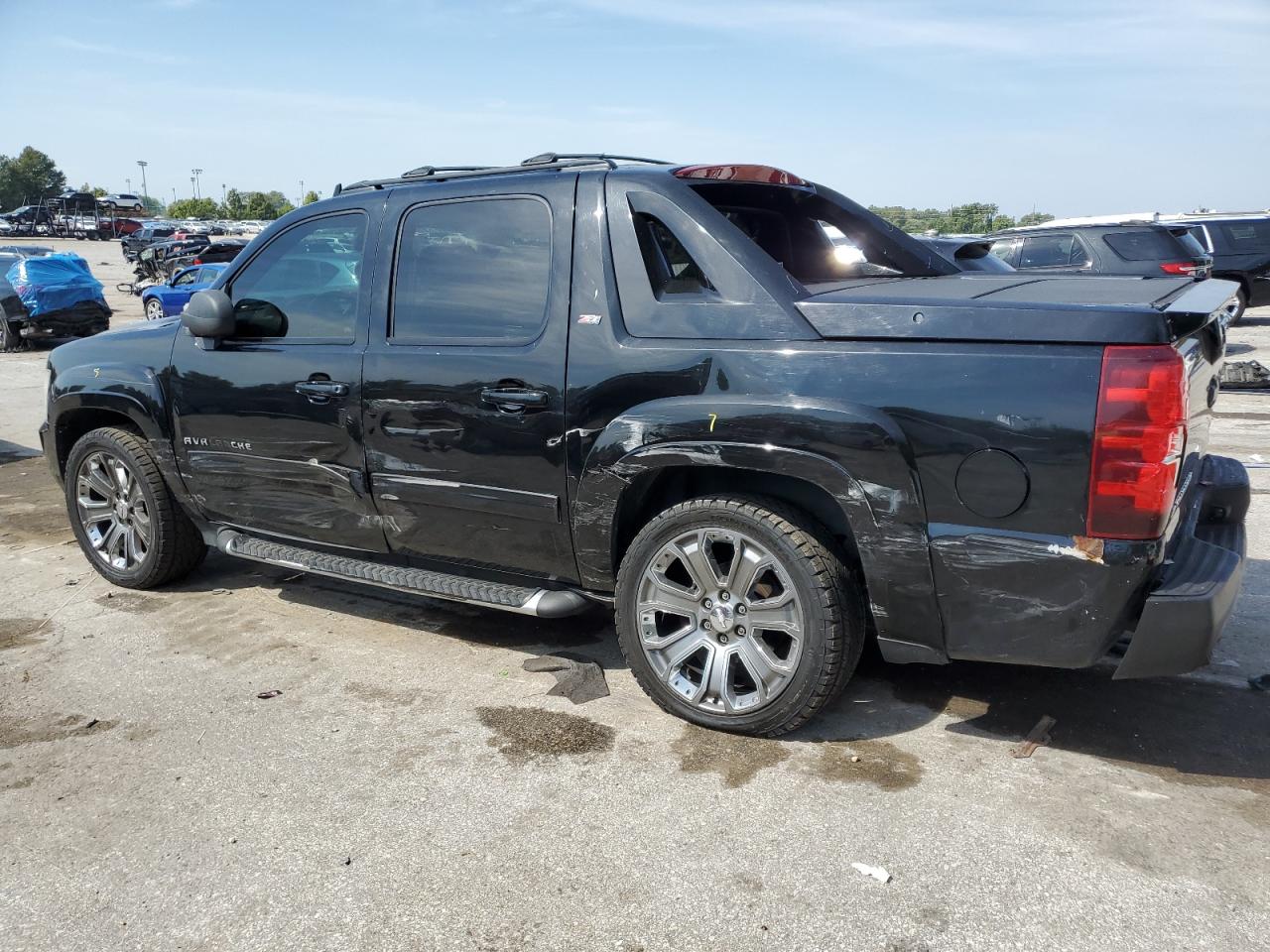 2011 CHEVROLET AVALANCHE