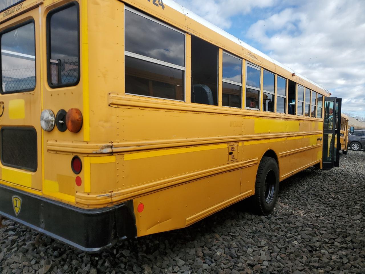 2011 IC CORPORATION CE SERIES