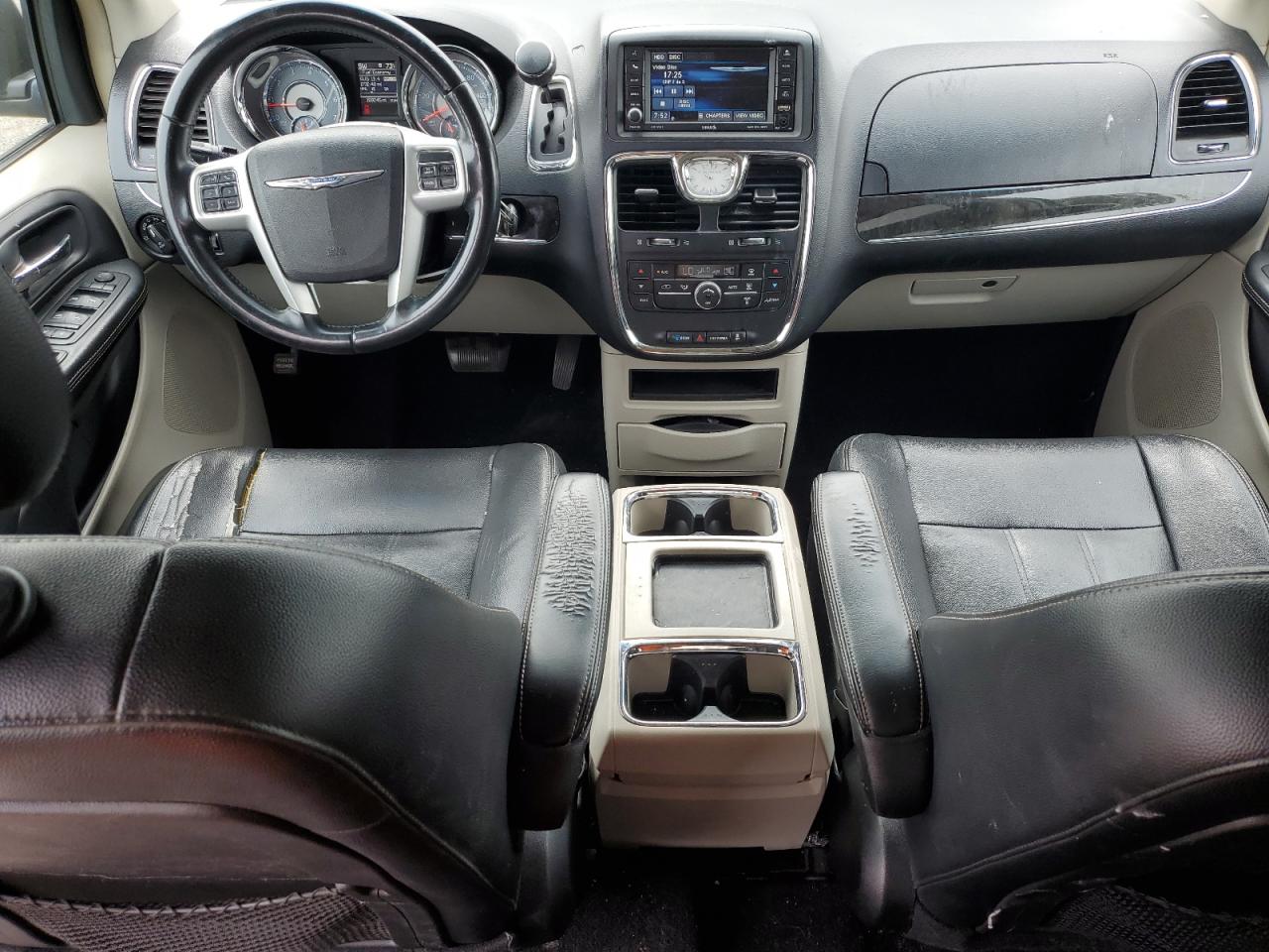2014 CHRYSLER MINIVAN