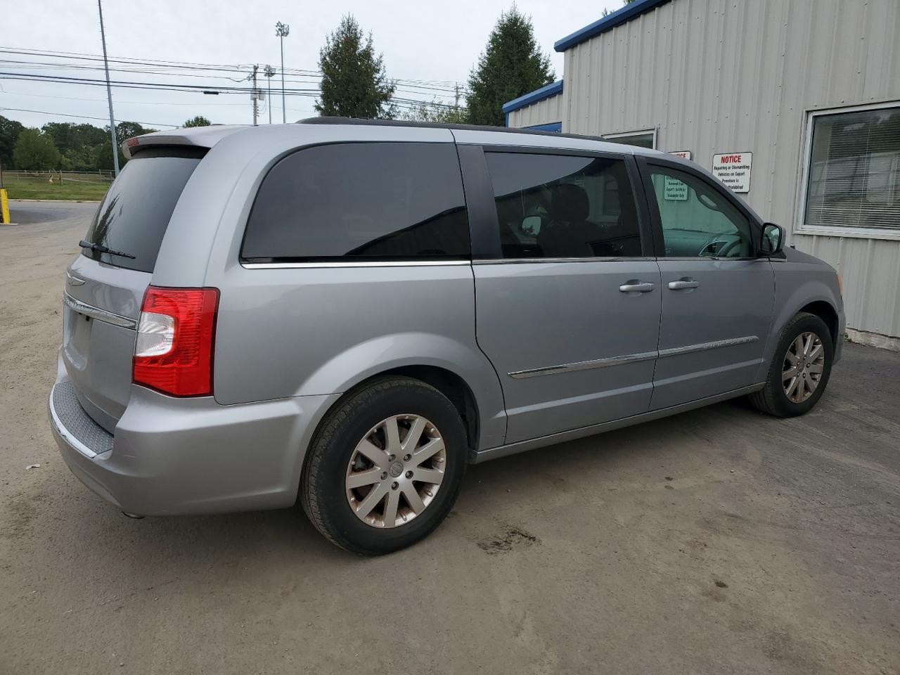 2014 CHRYSLER MINIVAN