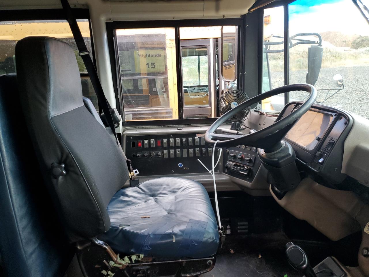 2006 FREIGHTLINER SAF-T-LINE