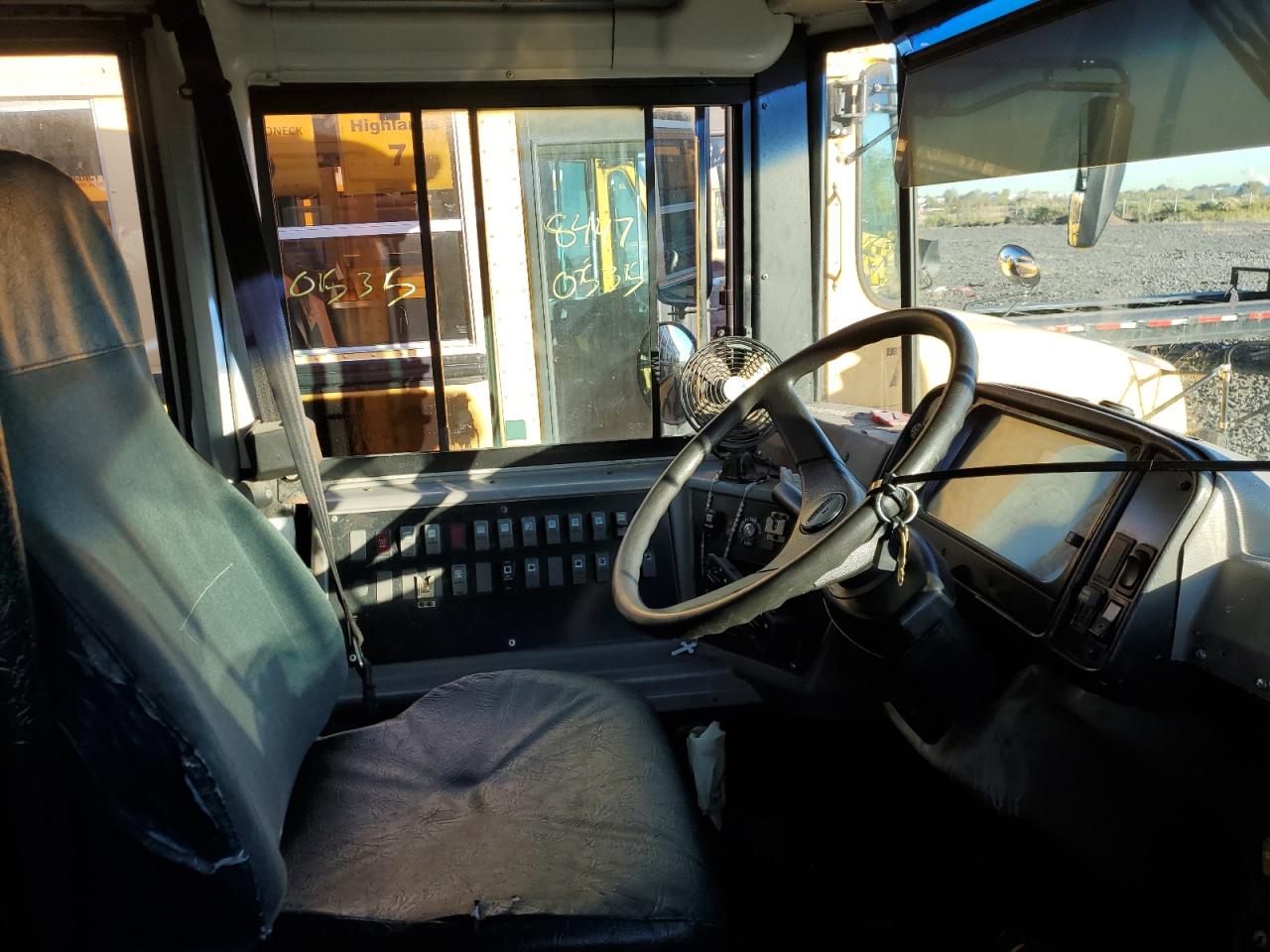 2006 FREIGHTLINER SAF-T-LINE