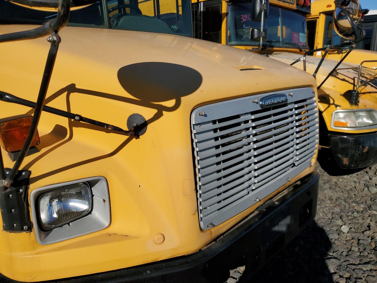 2004 FREIGHTLINER SAF-T-LINE