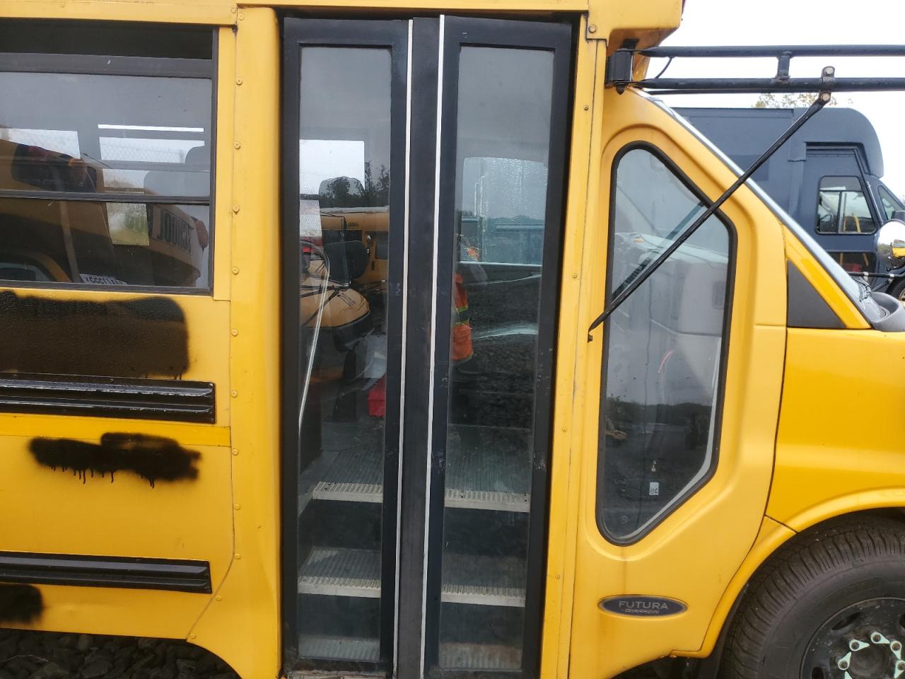 2006 CHEV EXPRESS