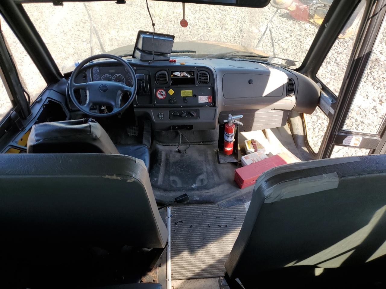 2011 FREIGHTLINER SAF-T-LINE