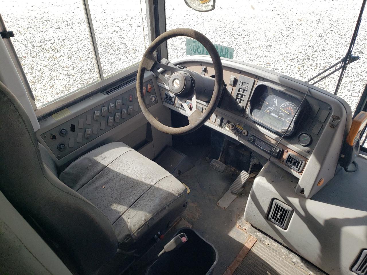 2012 THOMAS SAF-T-LINE