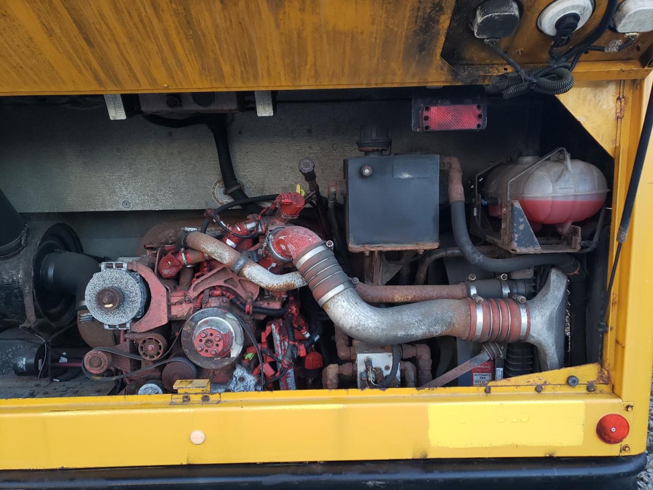 2012 THOMAS SAF-T-LINE