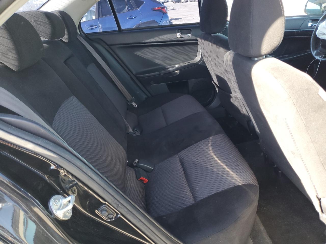 2015 MITSUBISHI LANCER