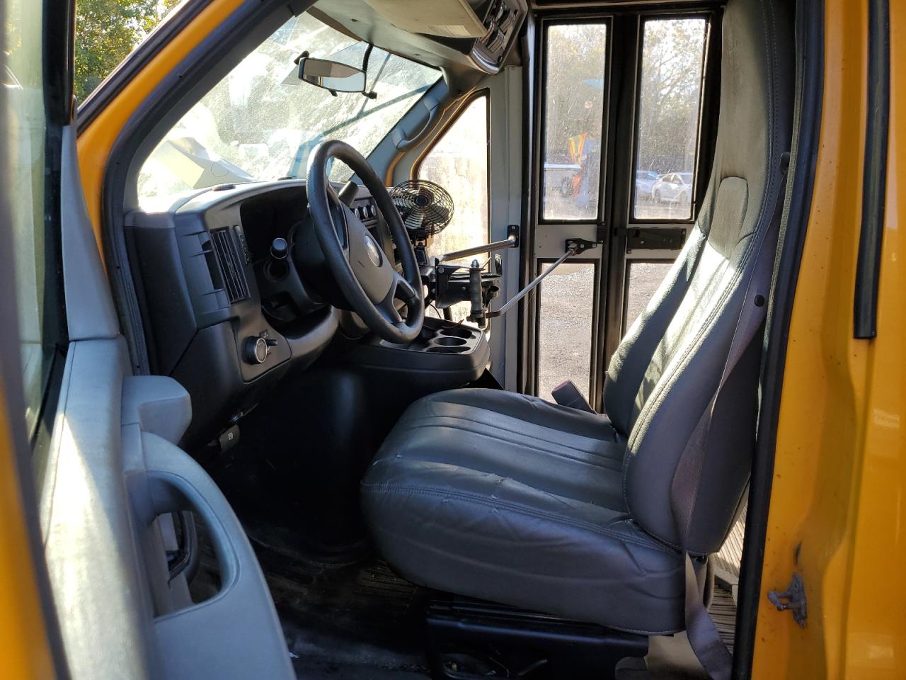 2011 CHEVROLET MINOTOUR G