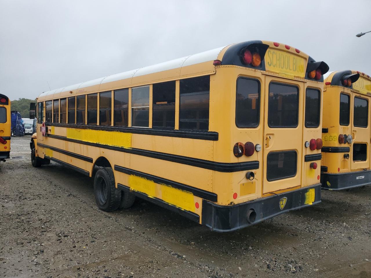 2009 IC CORPORATION CE SERIES