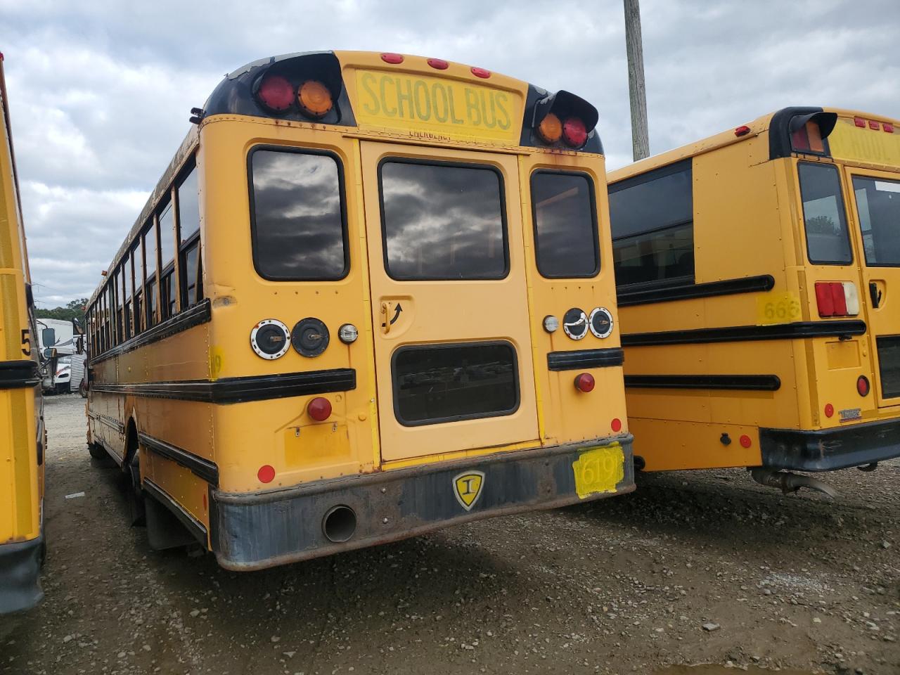 2011 IC CORPORATION CE SERIES