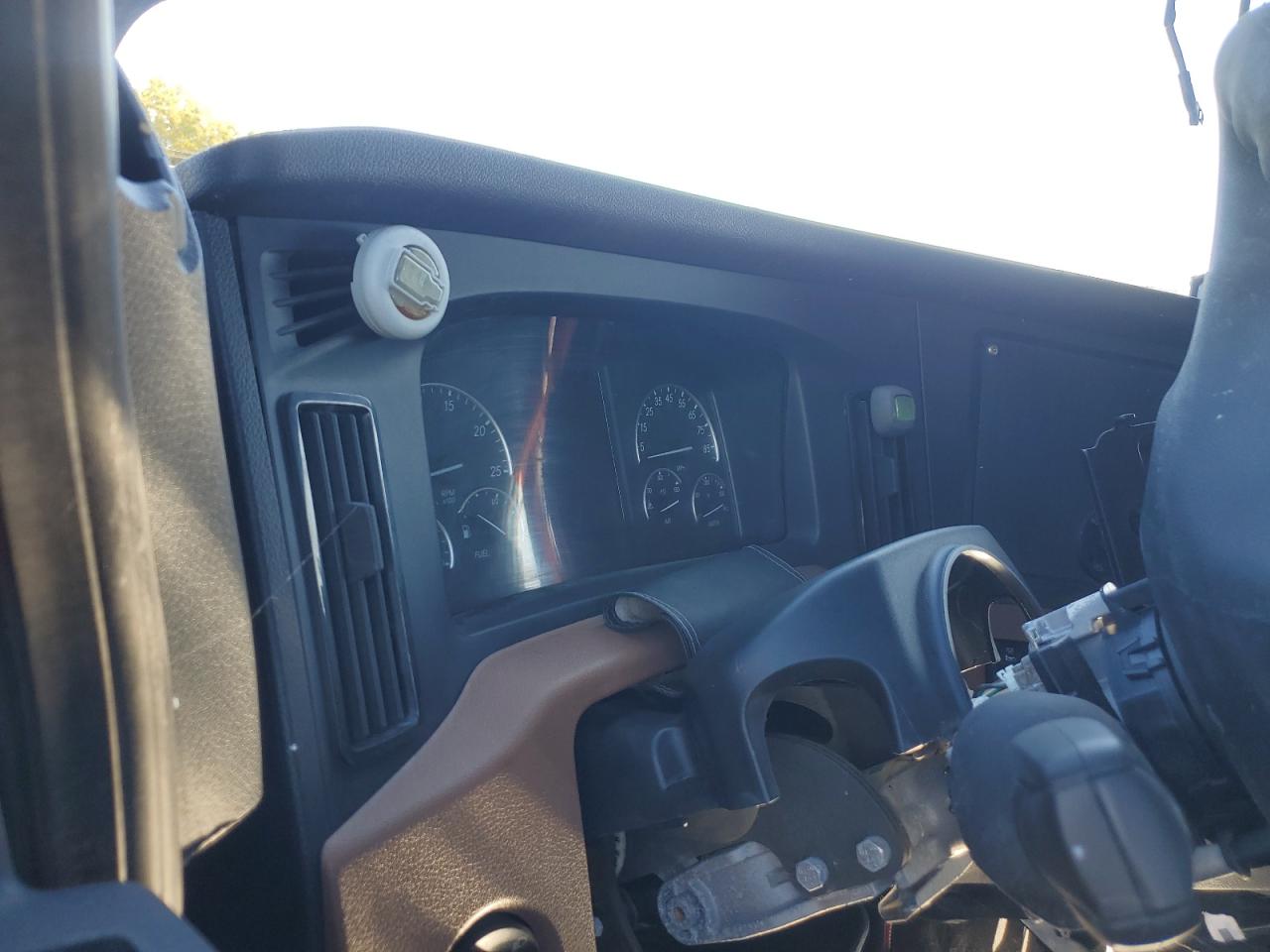 2020 FRHT CASCADIA 1