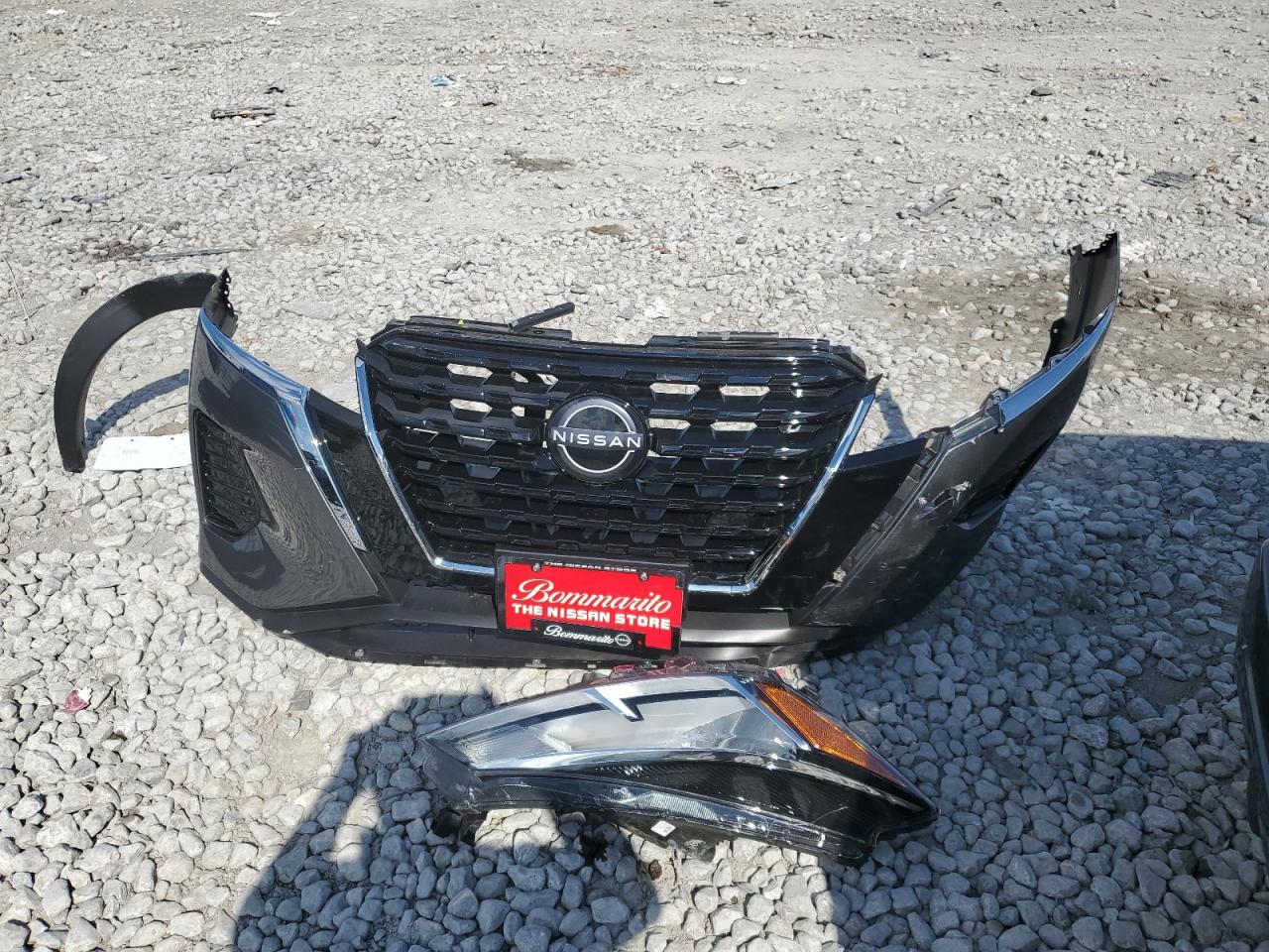 2025 NISSAN KICKS PLAY