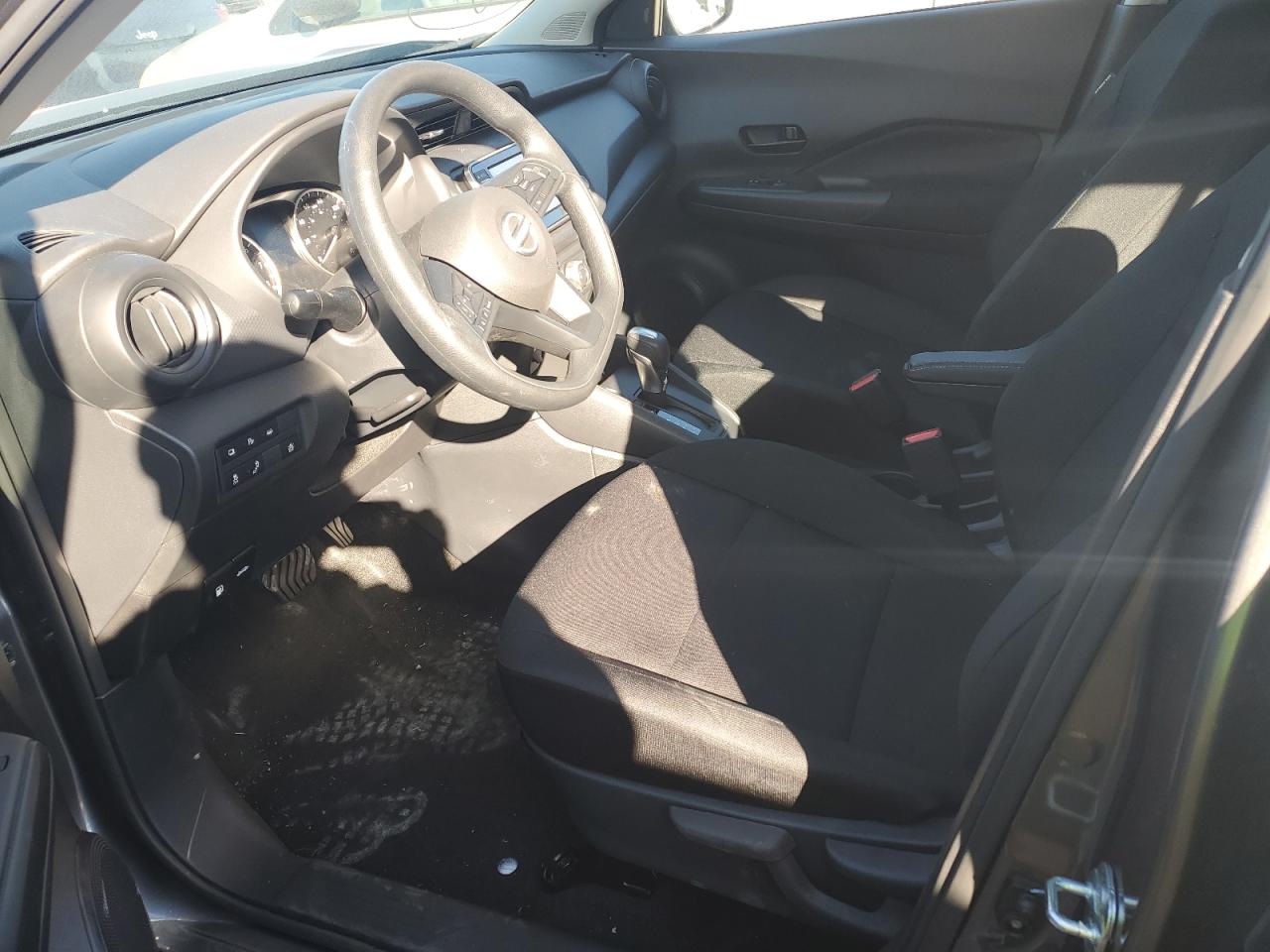 2025 NISSAN KICKS PLAY