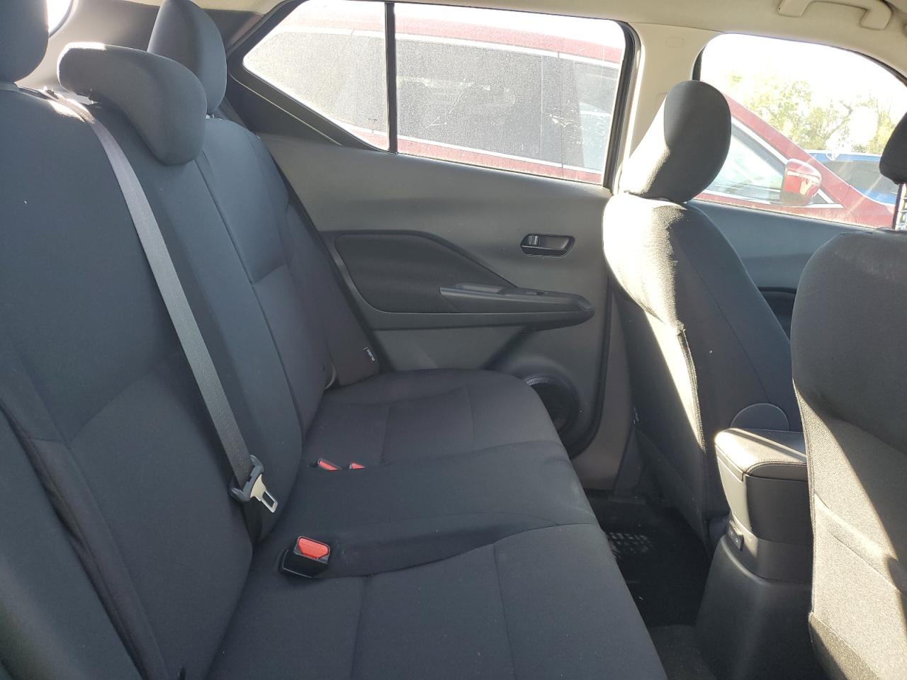 2025 NISSAN KICKS PLAY