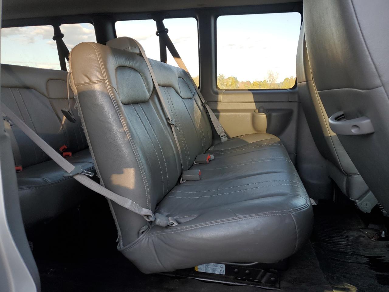 2015 CHEV EXPRESS
