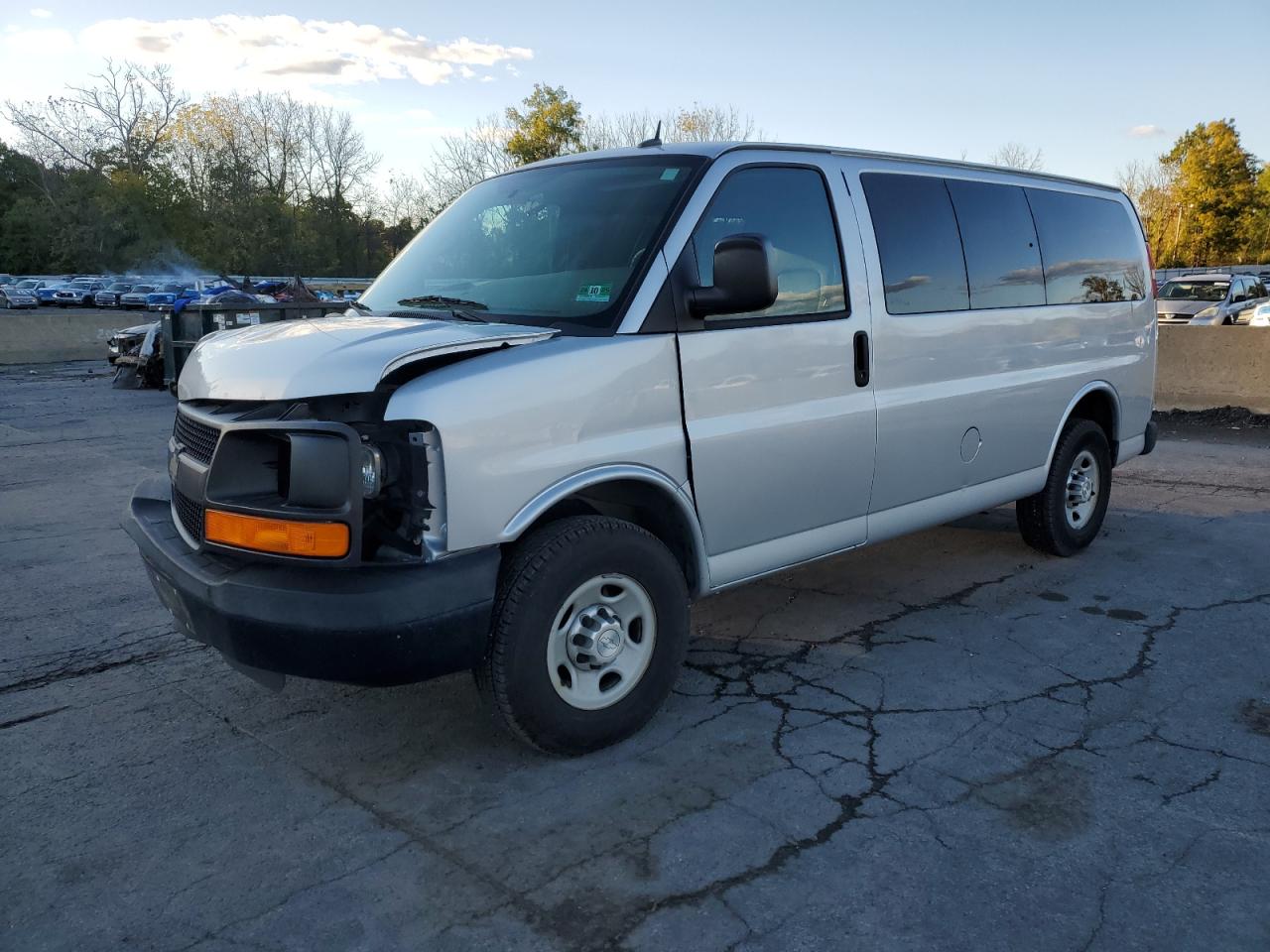 2015 CHEV EXPRESS