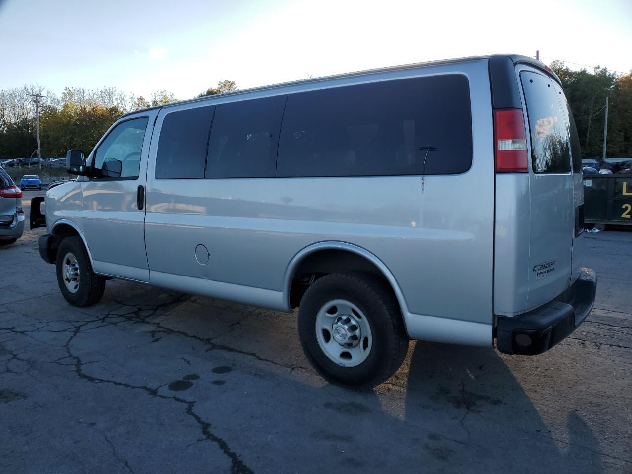2015 CHEV EXPRESS