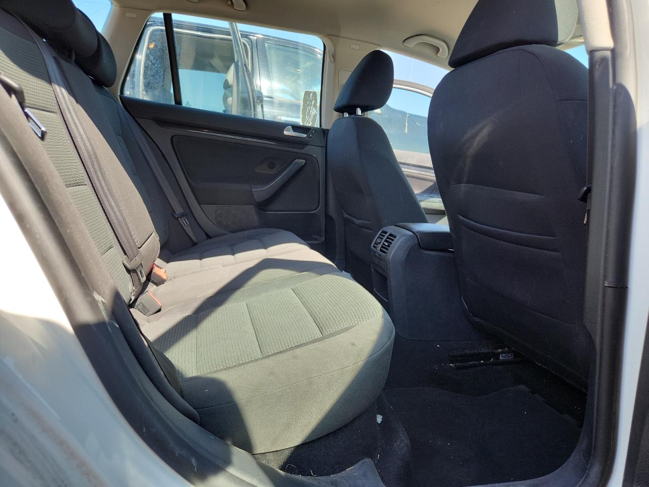 2013 VOLK JETTA