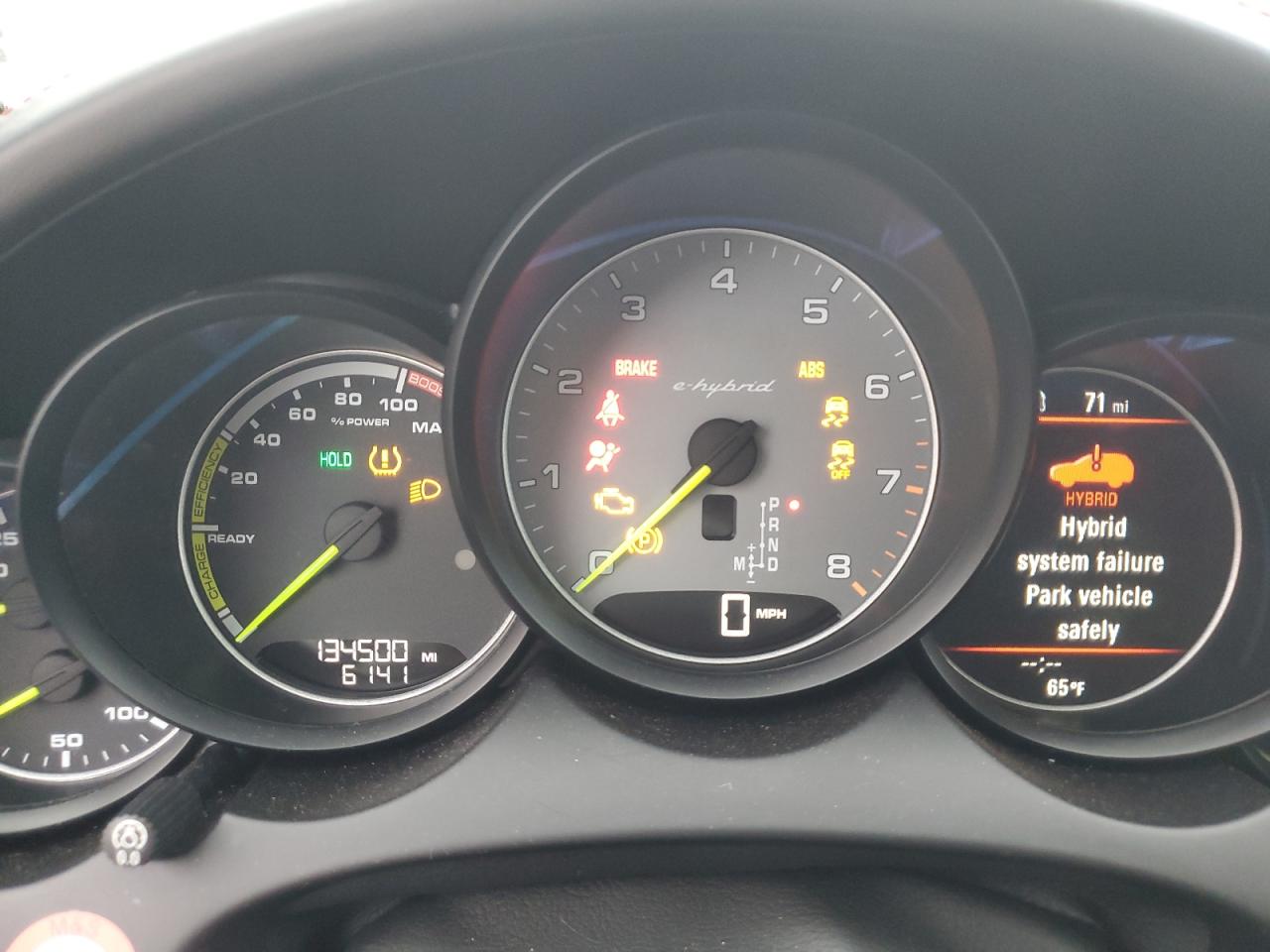 2017 PORSCHE CAYENNE