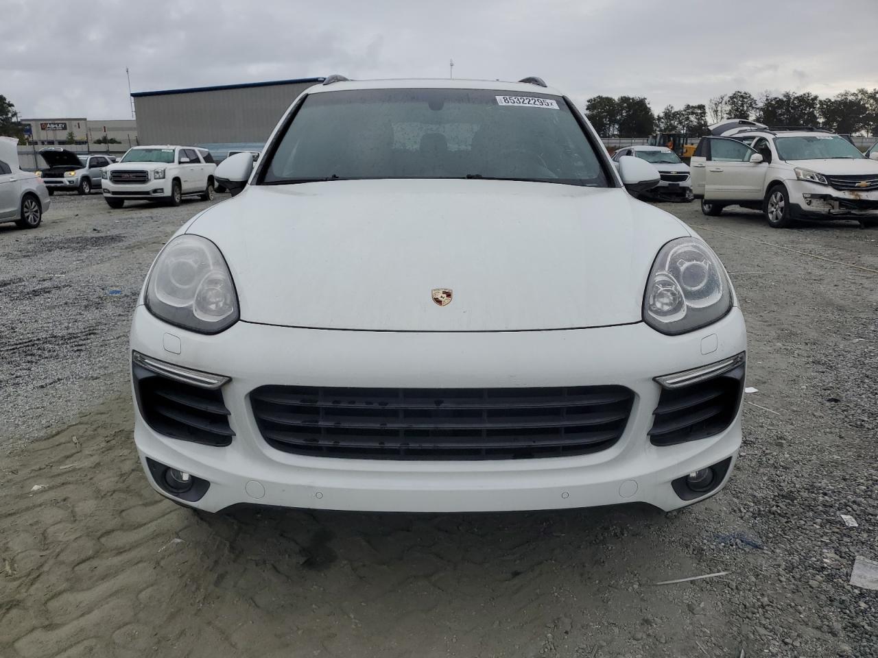 2017 PORSCHE CAYENNE