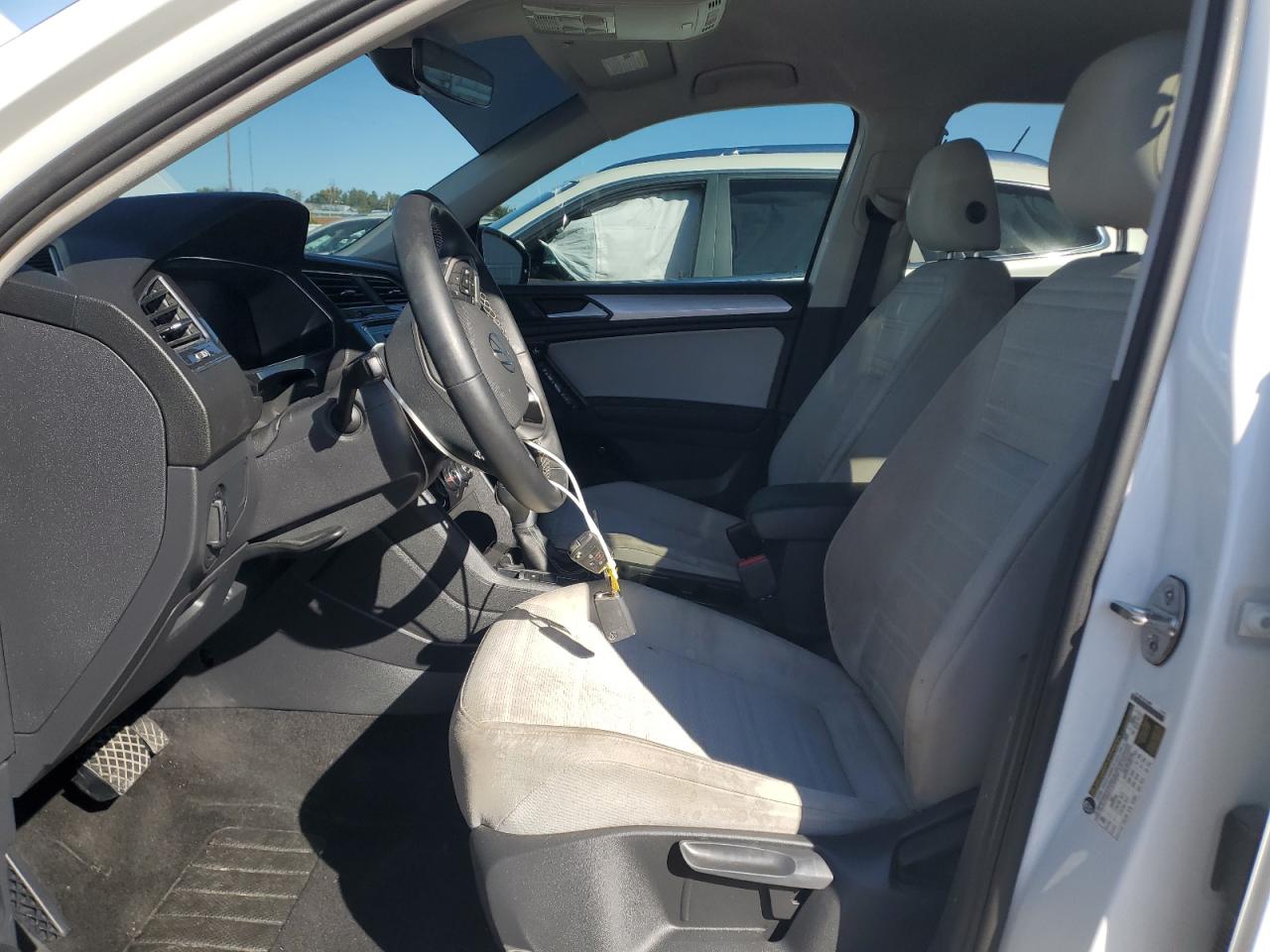 2023 VOLKSWAGEN TIGUAN