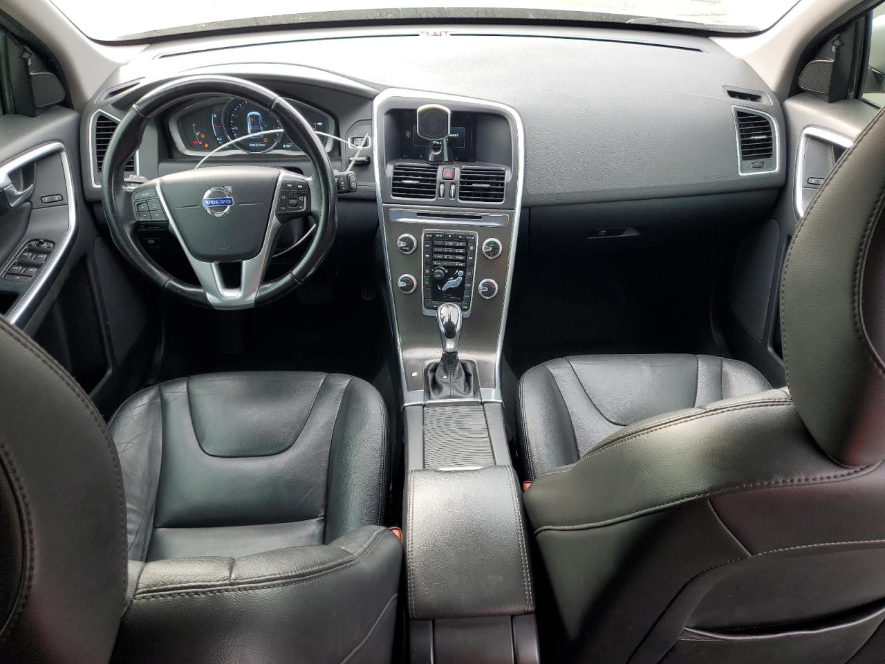 2015 VOLV XC60