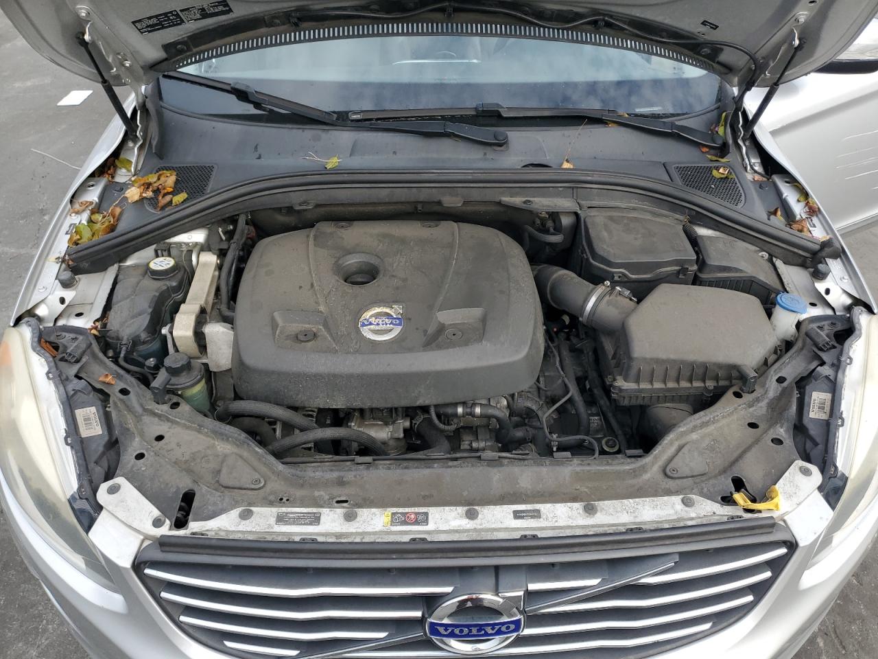 2015 VOLV XC60
