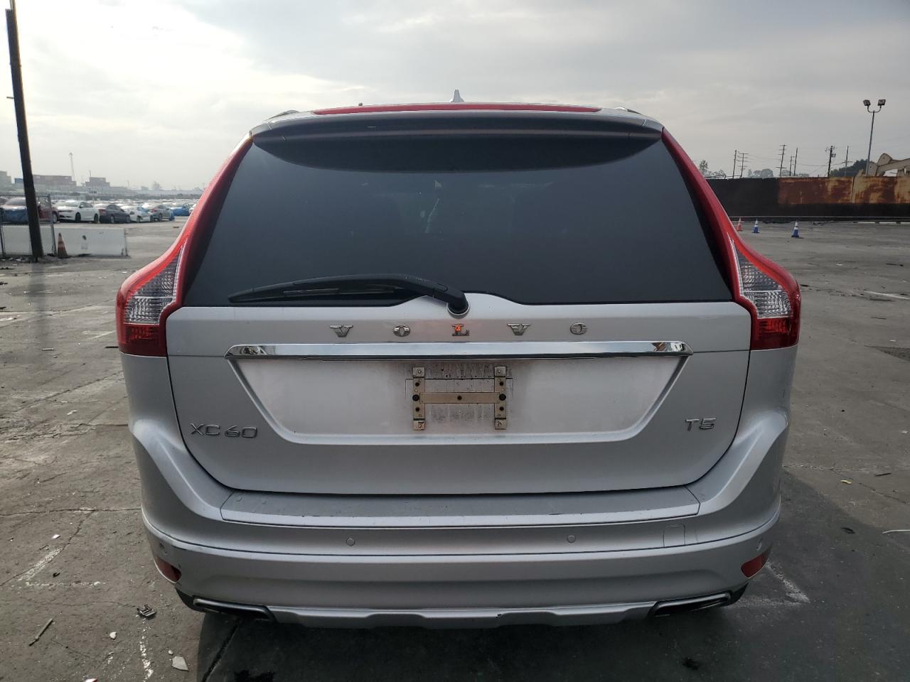 2015 VOLV XC60
